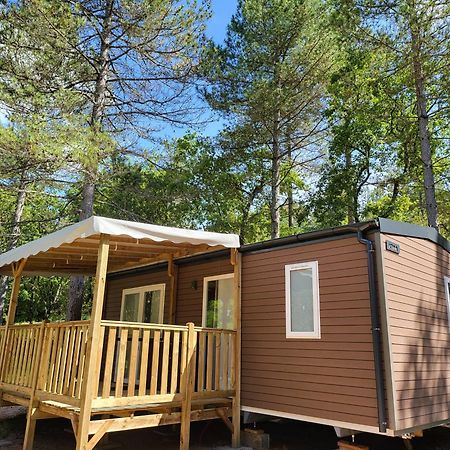 Camping De Graniers Monoblet Eksteriør billede