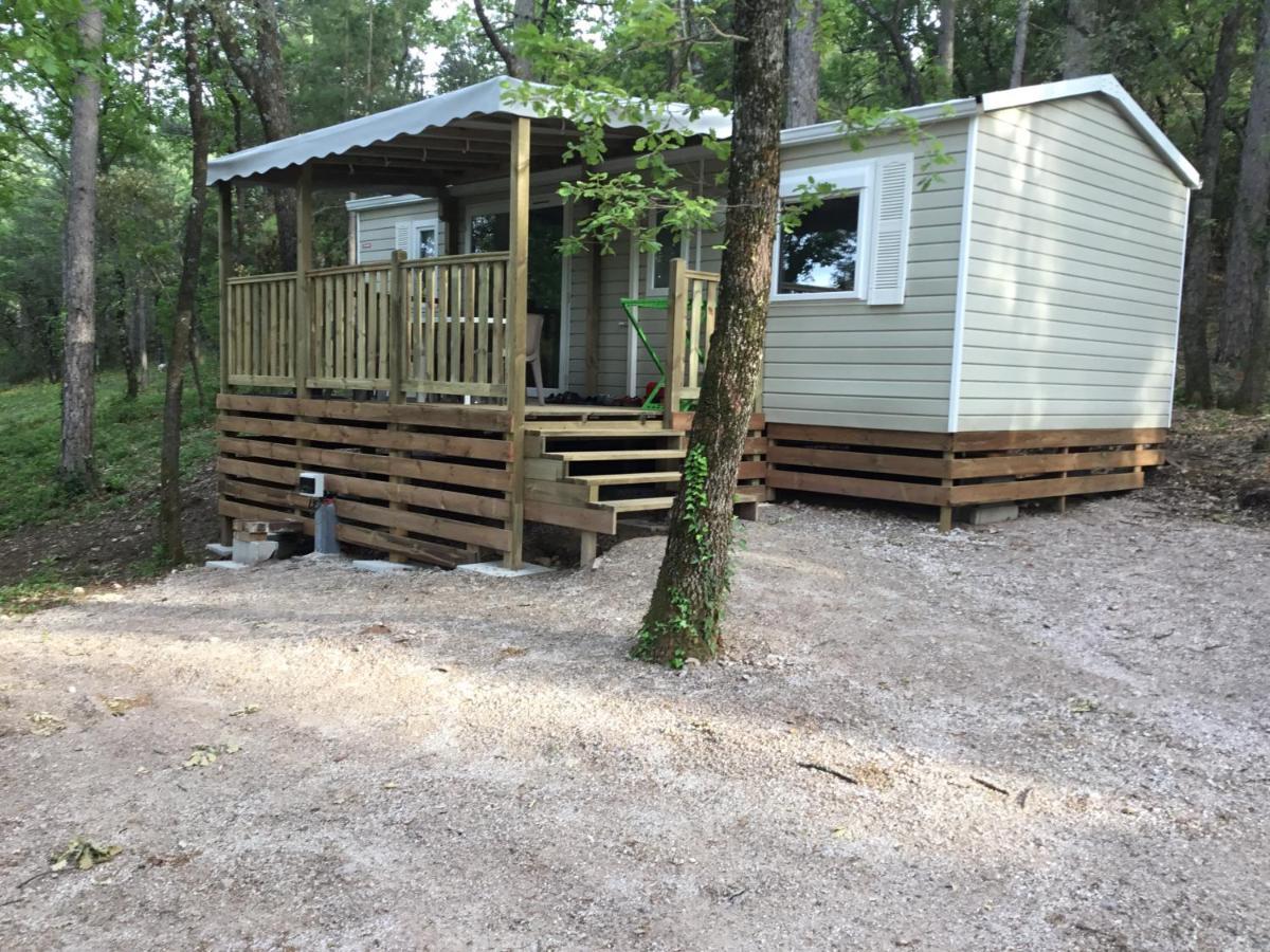 Camping De Graniers Monoblet Eksteriør billede