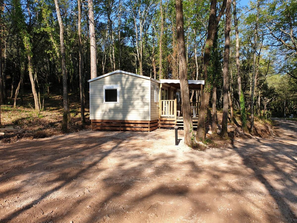 Camping De Graniers Monoblet Eksteriør billede