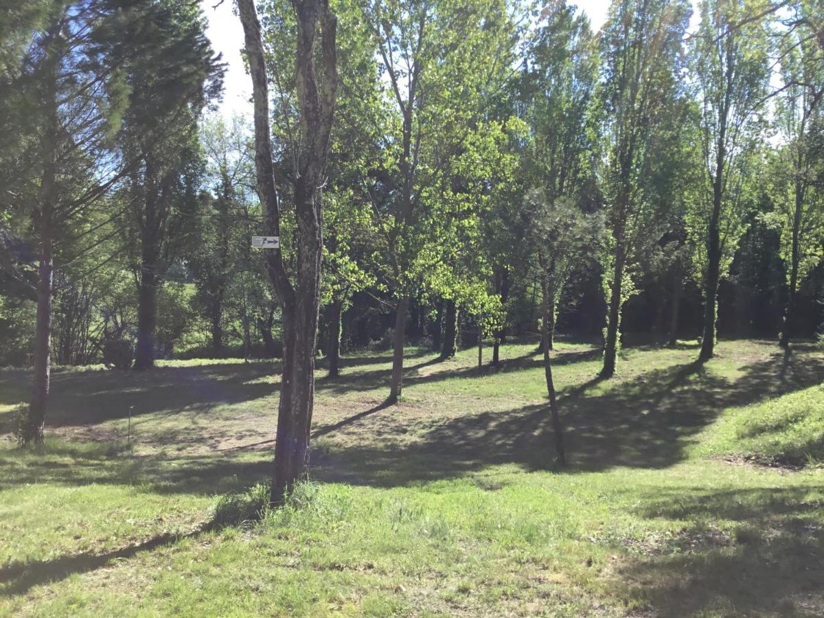 Camping De Graniers Monoblet Eksteriør billede