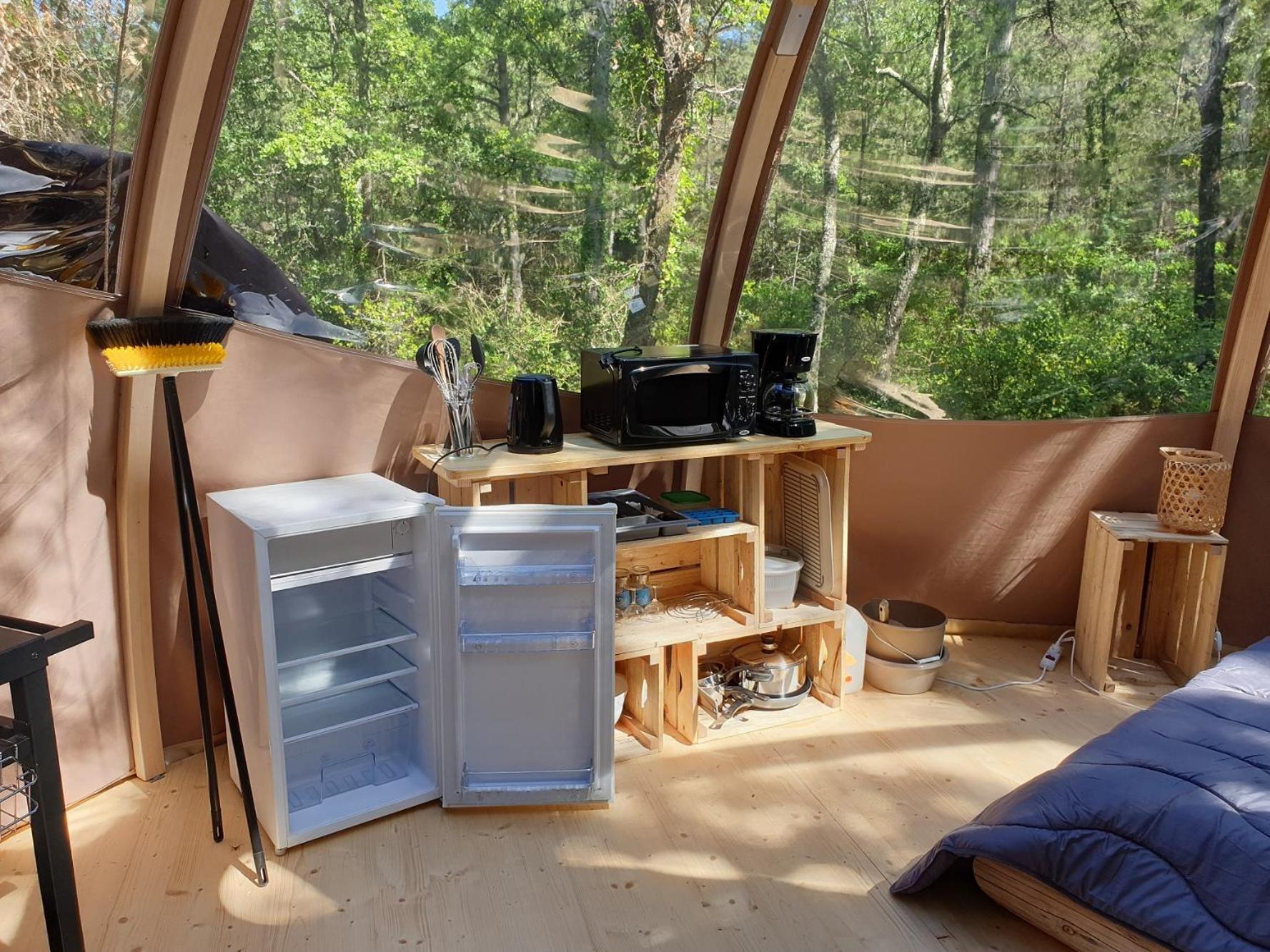 Camping De Graniers Monoblet Eksteriør billede