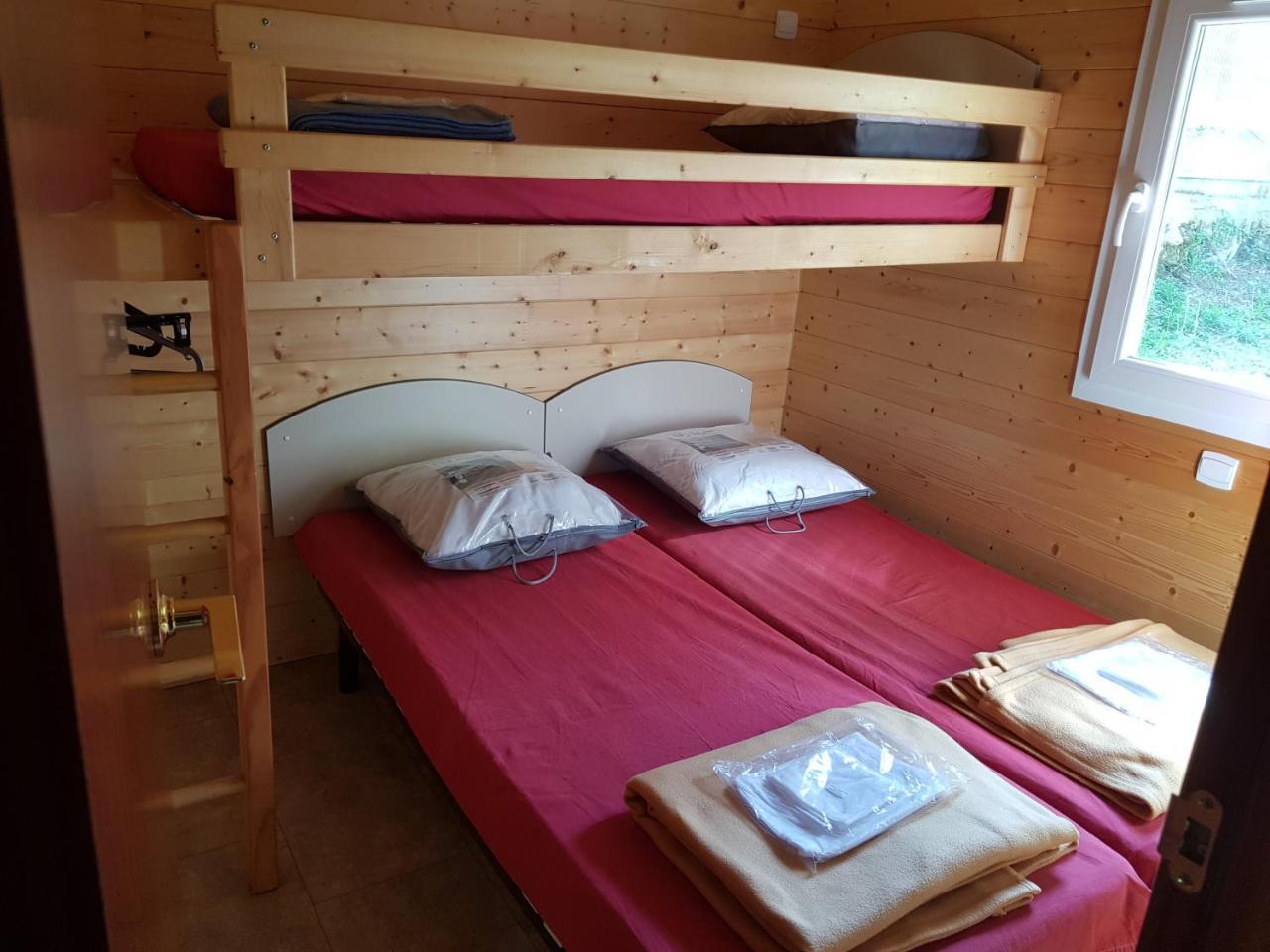 Camping De Graniers Monoblet Eksteriør billede